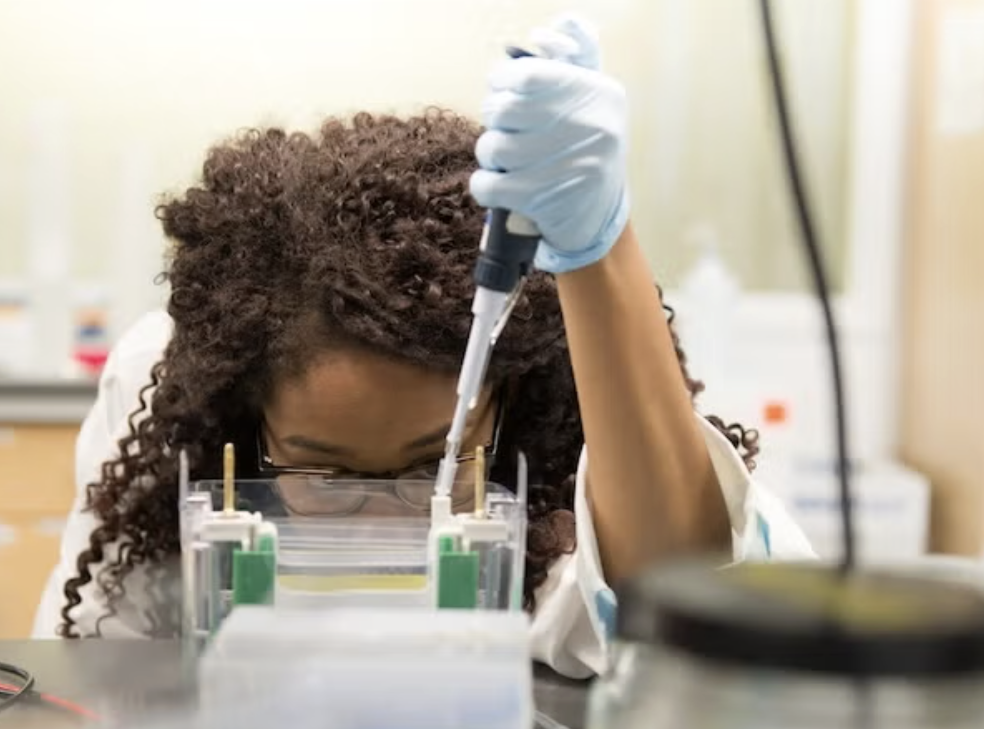 Graduate students at The University of Texas at Austin have a new opportunity to revolutionize how medicines are developed and delivered. 